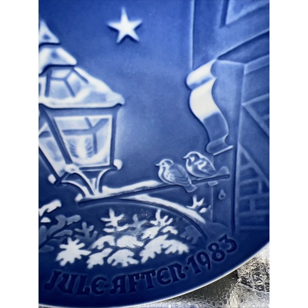 Christmas Plate Bing Grondahl  Porcelain ~Christmas in the‎ Old Town~1983